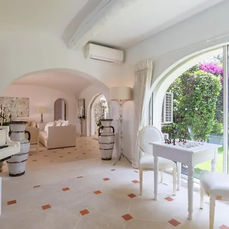 Read My Profile Host Before Request ## Luxury In Holiday home