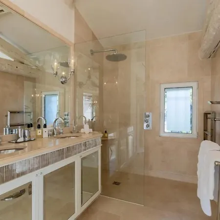 Read My Profile Host Before Request ## Luxury In * Saint-Tropez