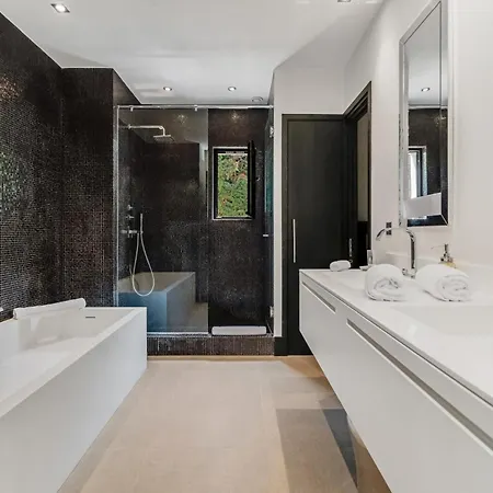 Read My Profile Host Before Request ## Luxury In 別荘 サントロペ